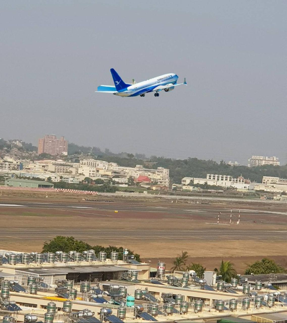 فندق جين جيان كوميرشيال كاوشيونغ المظهر الخارجي الصورة
